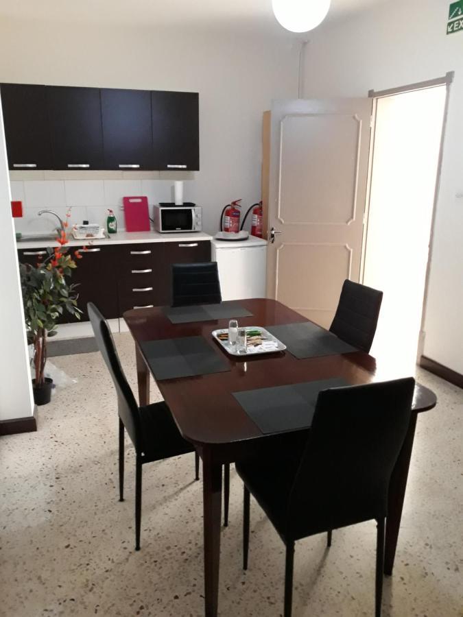 Seabreeze Holiday Guestrooms St. Paul's Bay Ngoại thất bức ảnh