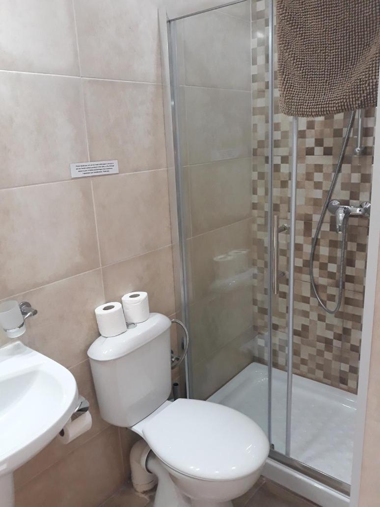 Seabreeze Holiday Guestrooms St. Paul's Bay Ngoại thất bức ảnh